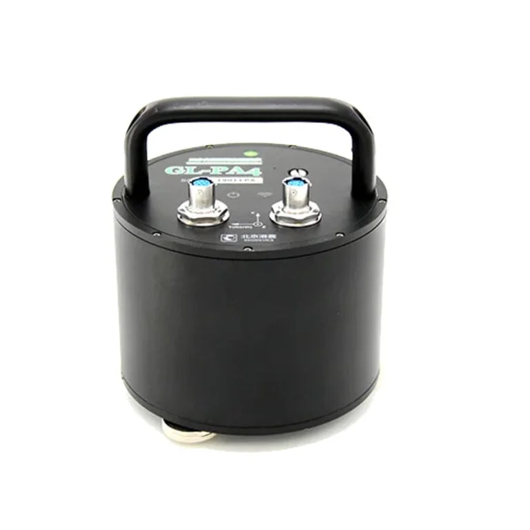 GL-PA4 comprehensive seismic observation accelerograph featuring an integrated triaxial force-balance accelerometer for structural health and strong-motion monitoring.