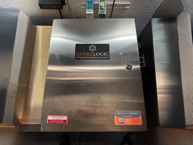 SATURN-SEISMIC-SWITCH_7